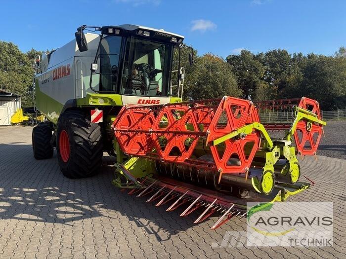 CLAAS LEXION 530 Kombajni