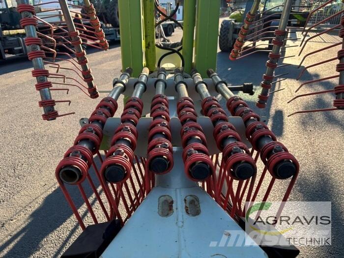 CLAAS LINER 2700 Okretači i sakupljači sena