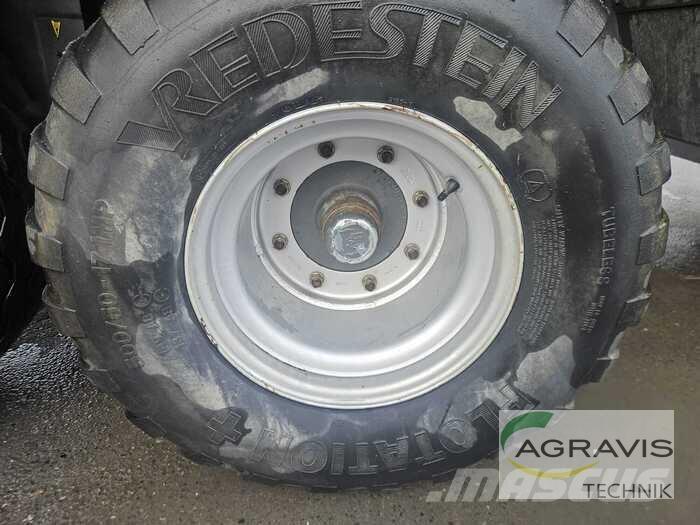 CLAAS QUANTUM 3500 P Samoutovarne prikolice