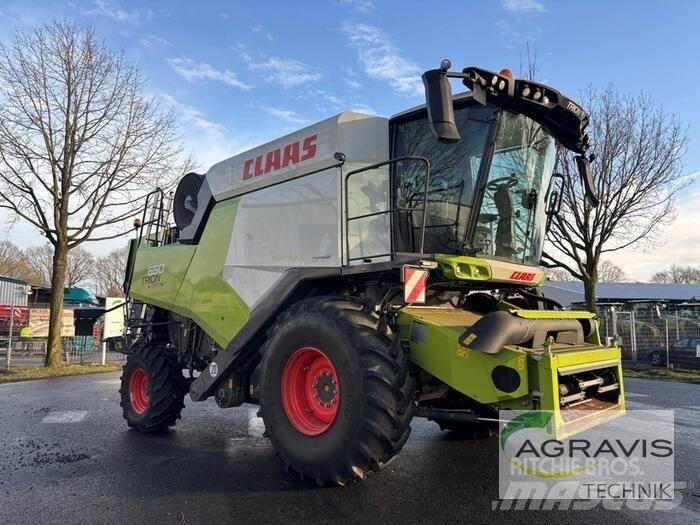 CLAAS TRION 650 Kombajni