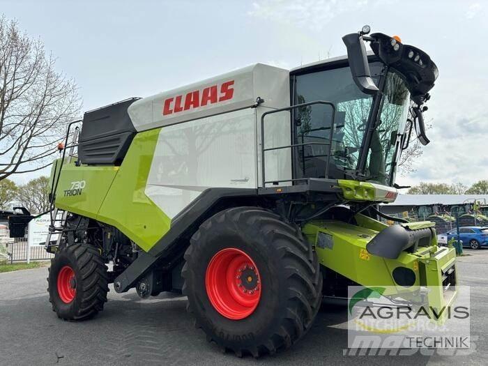 CLAAS TRION 730 Kombajni