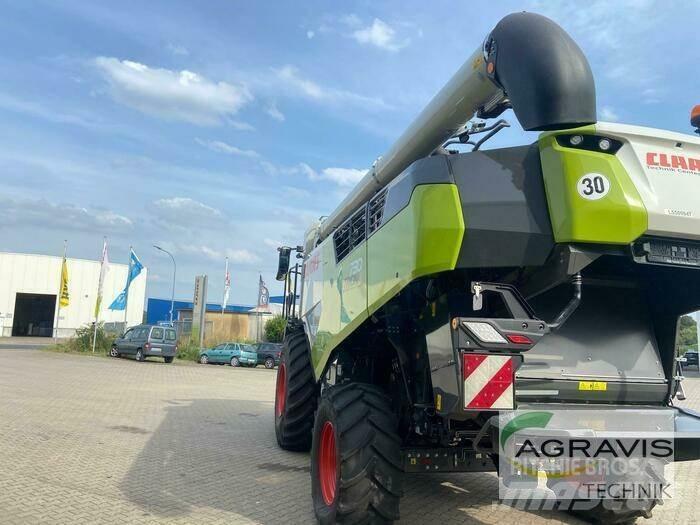 CLAAS TRION 730 Kombajni