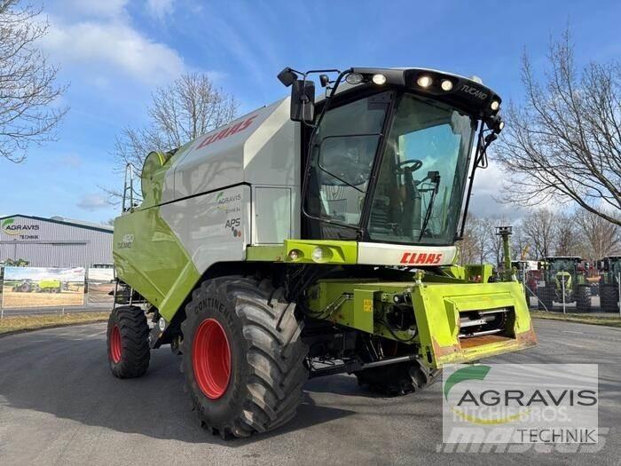 CLAAS TUCANO 420 Kombajni