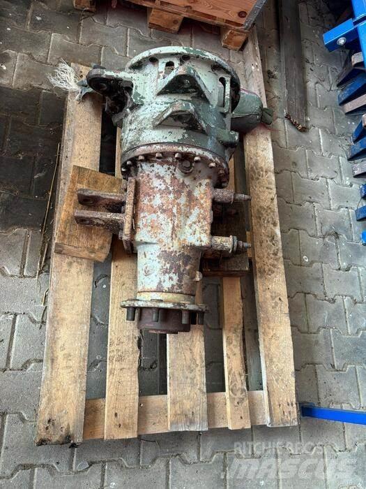 Deutz-Fahr D 8006 Traktori