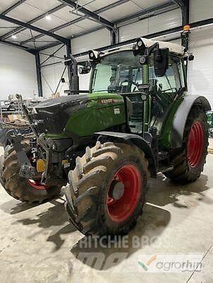 Fendt 211 VARIO Traktori