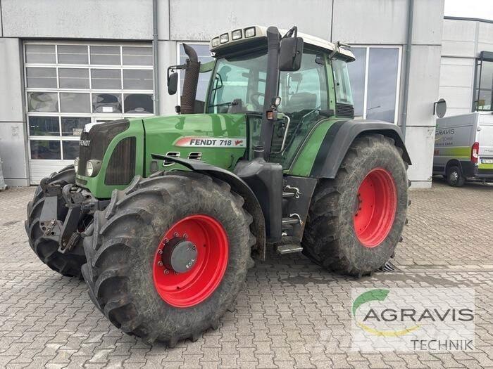 Fendt 718 VARIO Traktori