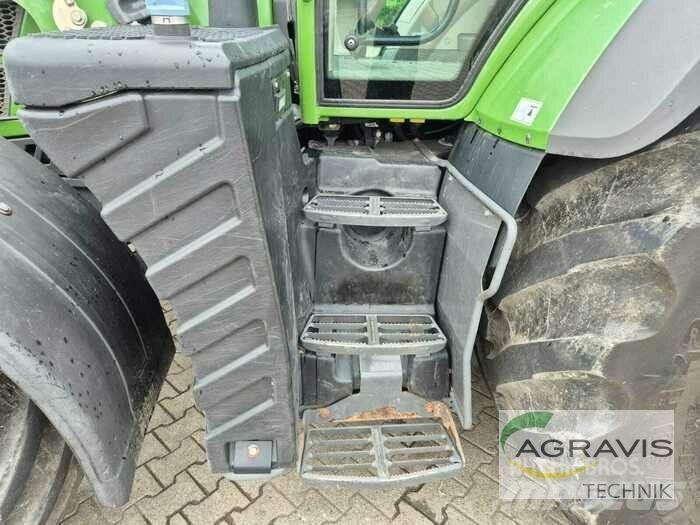Fendt 718 VARIO S4 Traktori