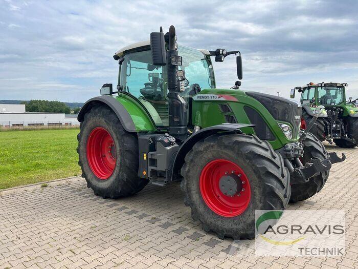 Fendt 718 VARIO S4 Traktori