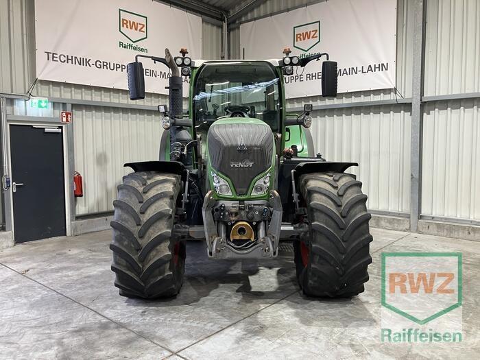 Fendt 720 Vario S4 Traktori