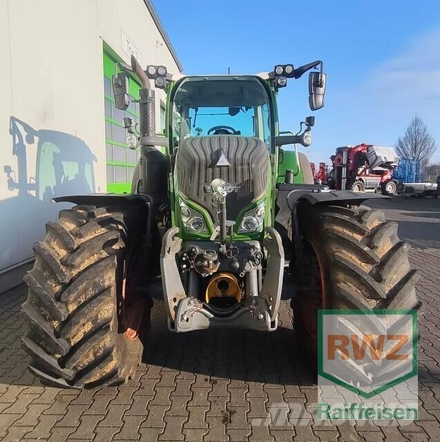 Fendt 724 Vario Traktori