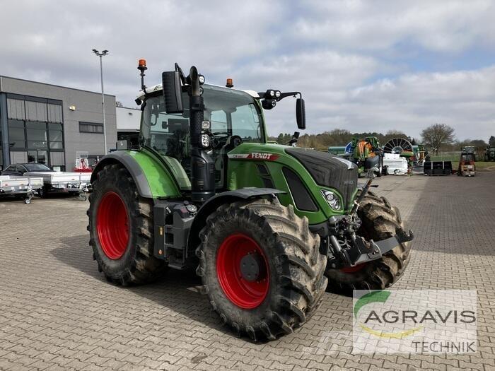 Fendt 724 VARIO GEN-6 Traktori