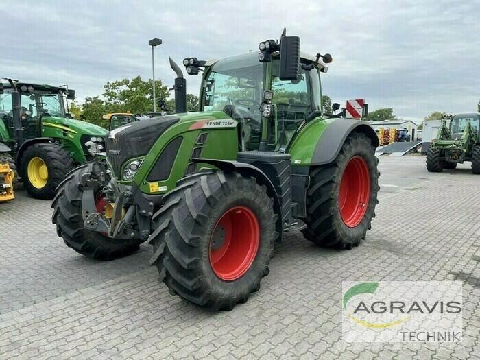 Fendt 724 VARIO S4 Traktori