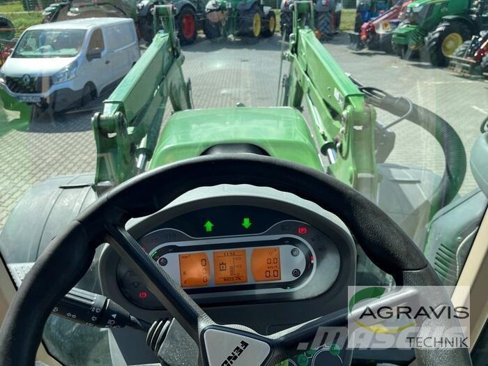 Fendt 724 VARIO S4 Traktori