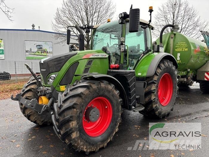 Fendt 724 VARIO S4 Traktori