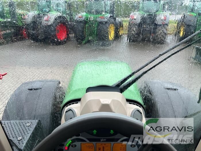 Fendt 724 VARIO SCR Traktori
