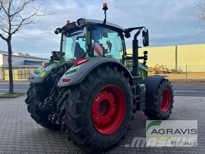 Fendt 728 VARIO GEN-7 Traktori
