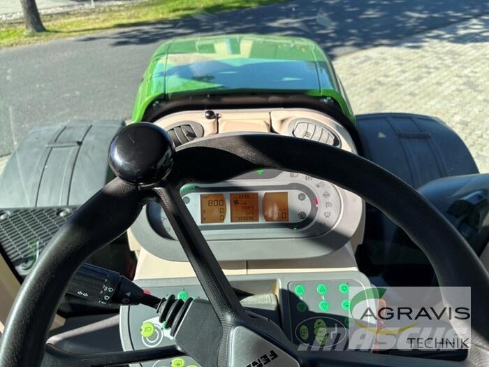 Fendt 826 VARIO S4 Traktori