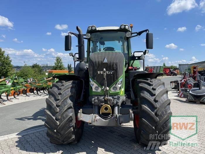 Fendt 828 Vario S4 Traktori