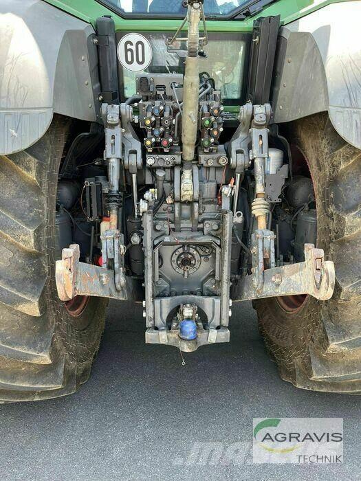 Fendt 933 VARIO SCR Traktori