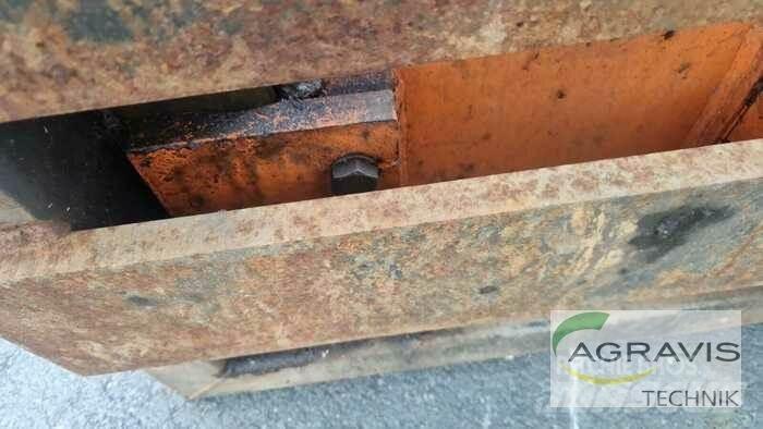  GEBRAUCHTES KLEINGERÄT Cepači za drva, drobilice za drvo i strugači