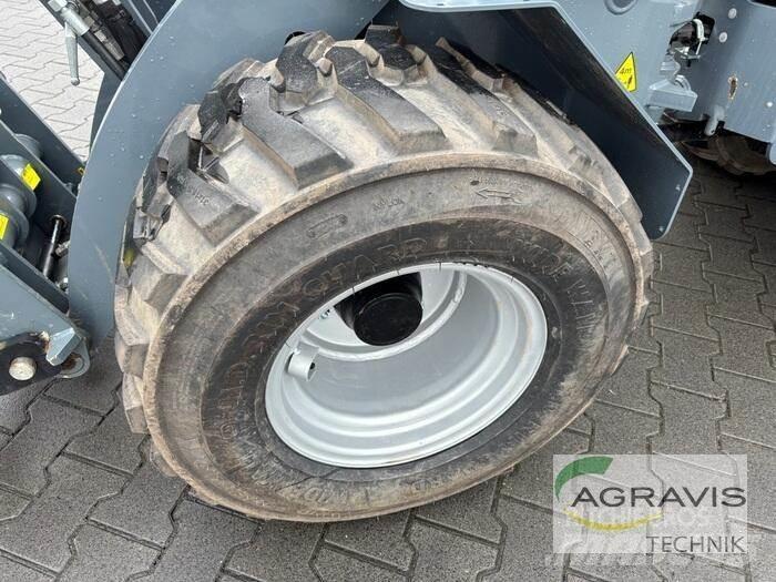 GiANT G2500 HD Utovarivači na točkove
