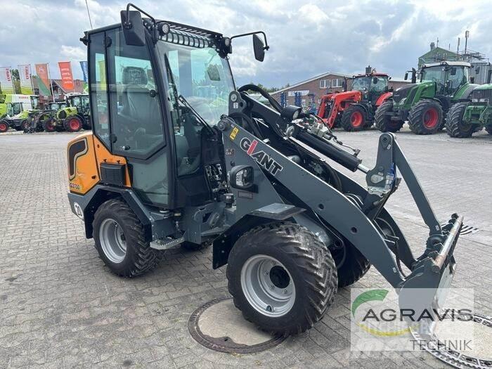 GiANT G2700 E Utovarivači na točkove