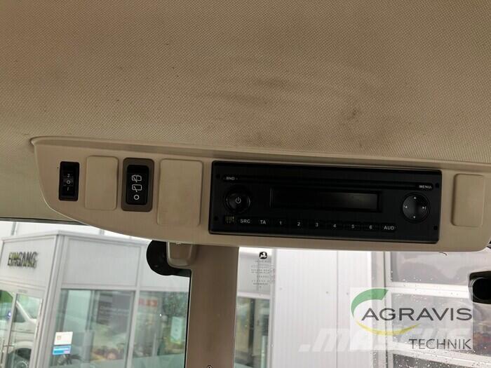 John Deere 6120 M Traktori