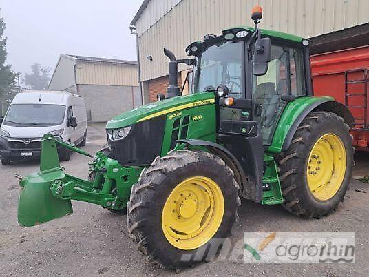 John Deere 6120M Traktori