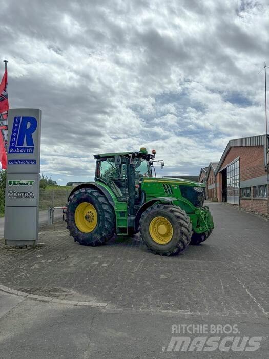 John Deere 6210 R Traktori