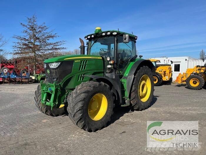 John Deere 6210 R Traktori