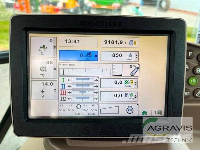 John Deere 6210 R Traktori