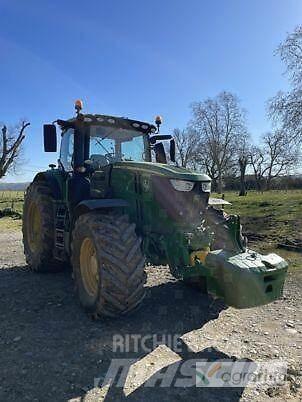 John Deere 6250R Traktori
