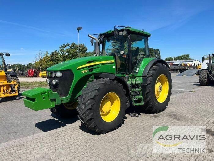 John Deere 7830 Traktori