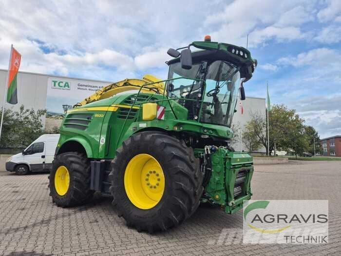 John Deere 8600 I Mašine za stočnu hranu sa sopstvenim pogonom