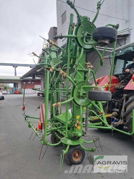 Krone KW 8.82 Okretači i sakupljači sena
