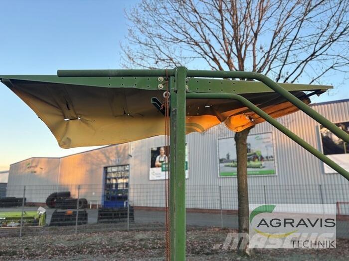 Krone SWADRO 46 Okretači i sakupljači sena