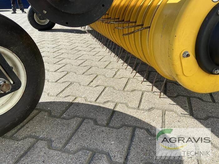 New Holland FR 500 Mašine za stočnu hranu sa sopstvenim pogonom