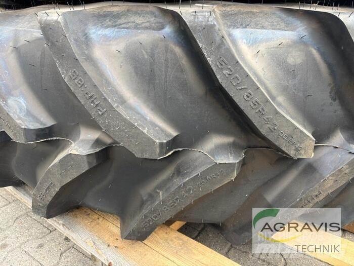 Pirelli KR 520/85R42 Gume, točkovi i felne