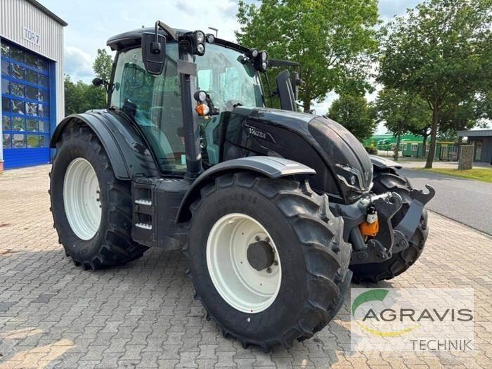 Valtra N 135 D 2B1 Traktori