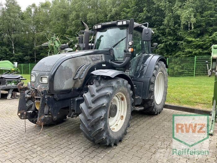 Valtra T202D Traktori