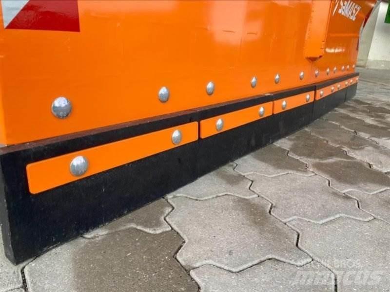  CITY 220 Snežne daske i plugovi