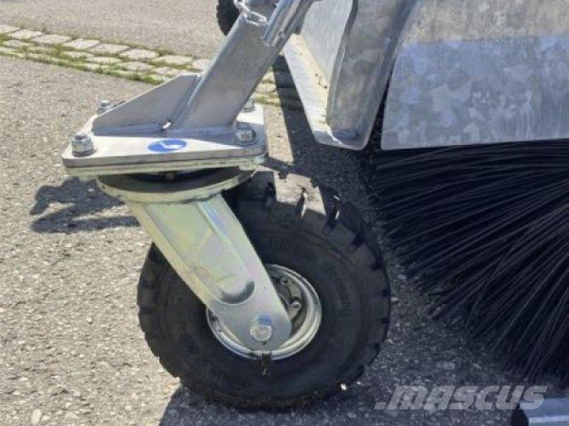 Fliegl TYP 700 Mašine za čišćenje