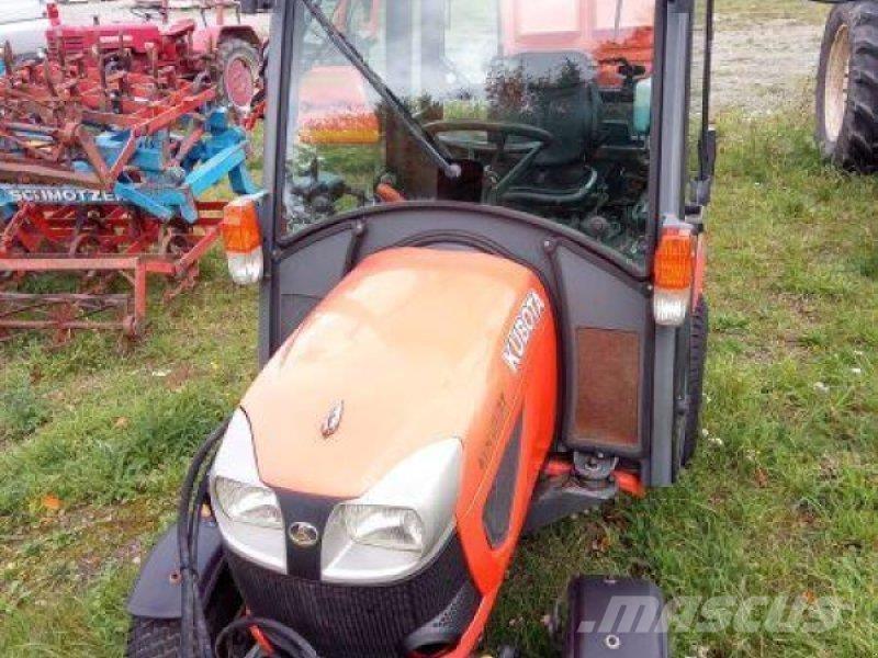 Kubota BX231 Manji traktori