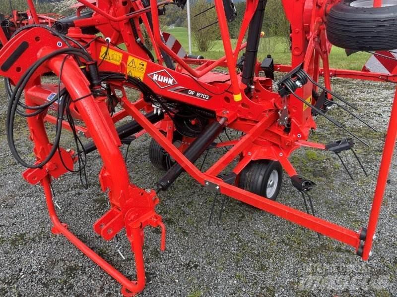 Kuhn GF 8703 Okretači i sakupljači sena
