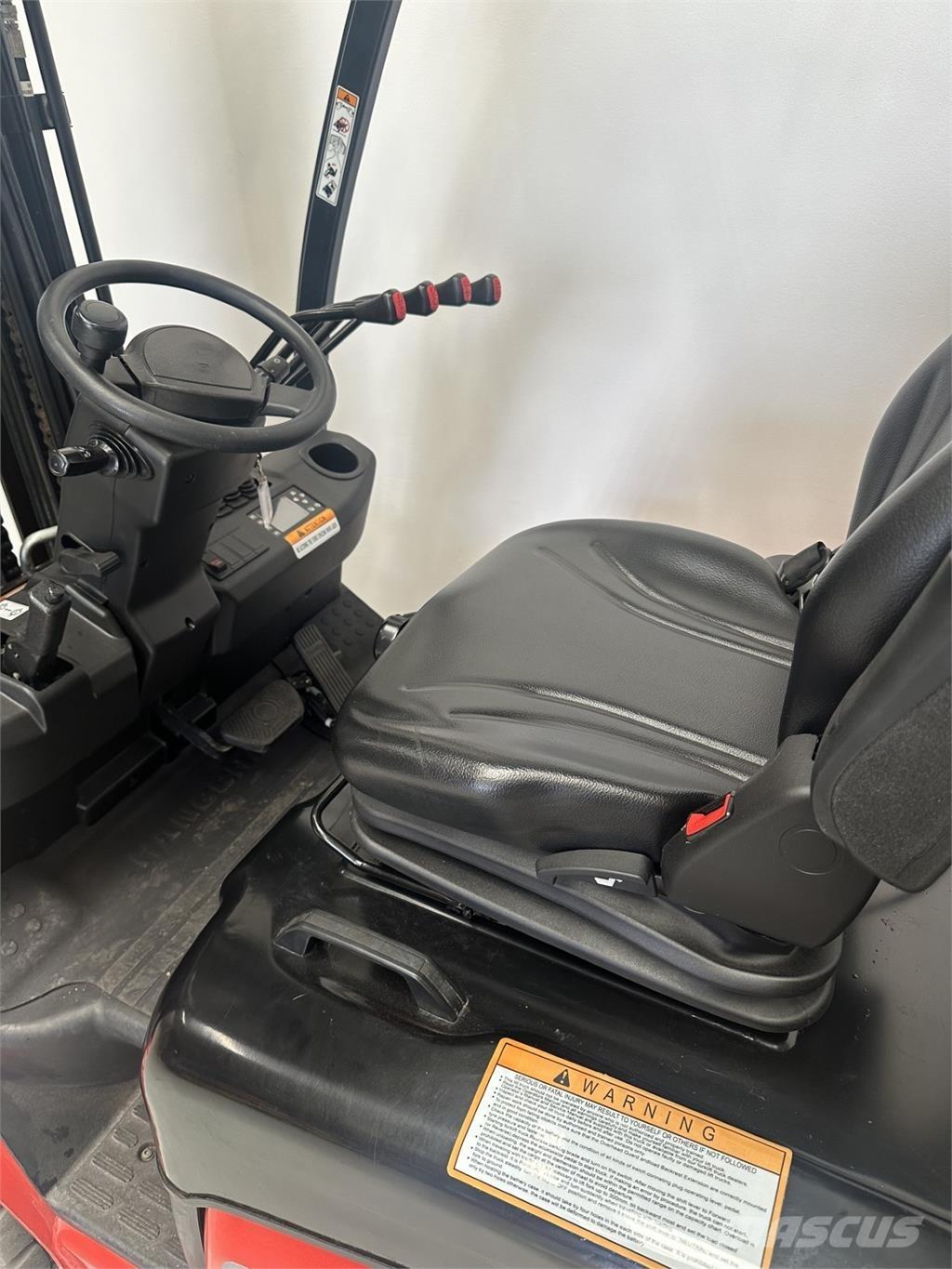 Tektra CPD35-XC4 Električni viljuškari