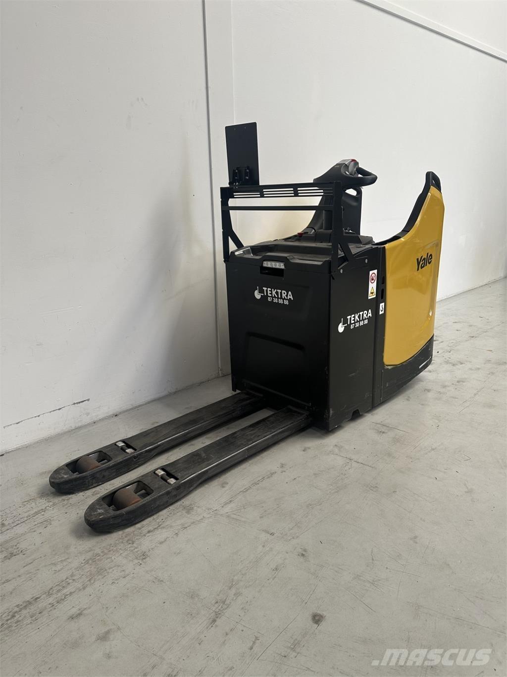 Yale MP20X-E843 Nisko podizni električni viljuškar sa stajalištom
