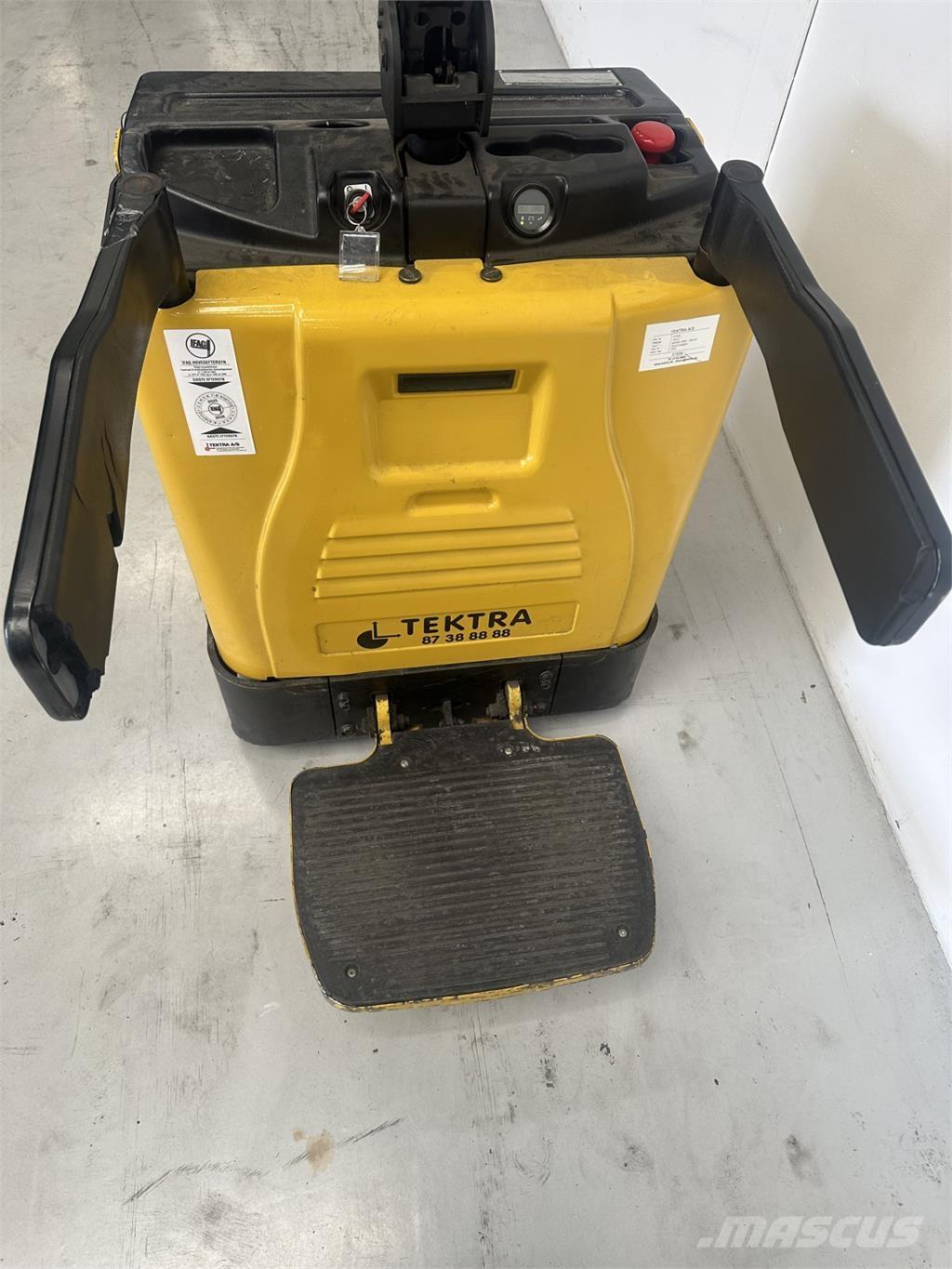 Yale MP20X FBW - 300 AH Nisko podizni električni viljuškar sa stajalištom