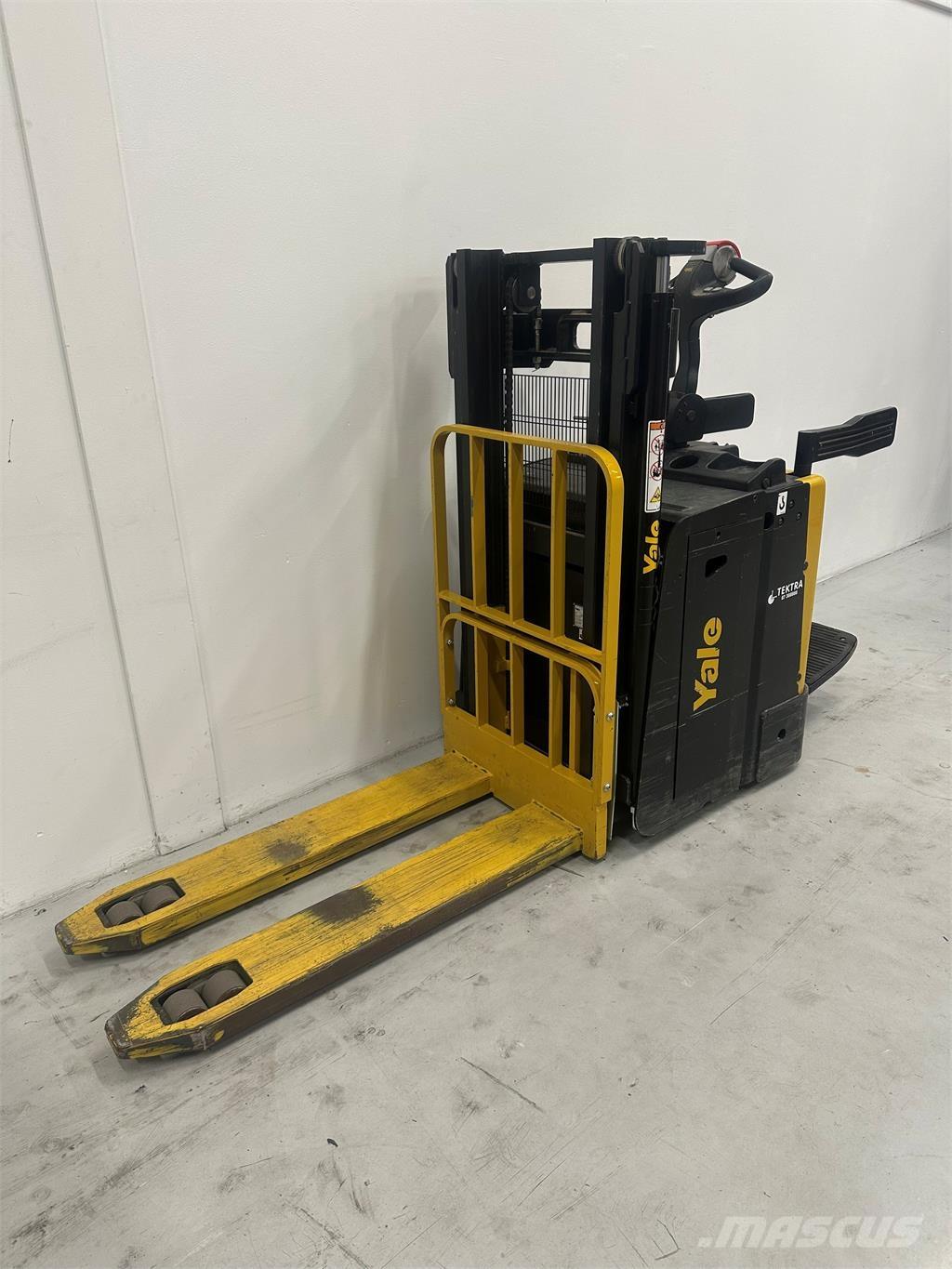 Yale MP20XD Samopogonski ručni viljuškari