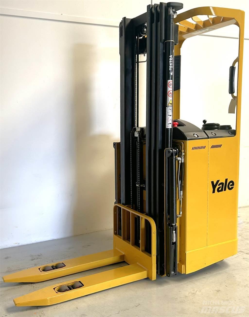 Yale SMS15S Samopogonski ručni viljuškari