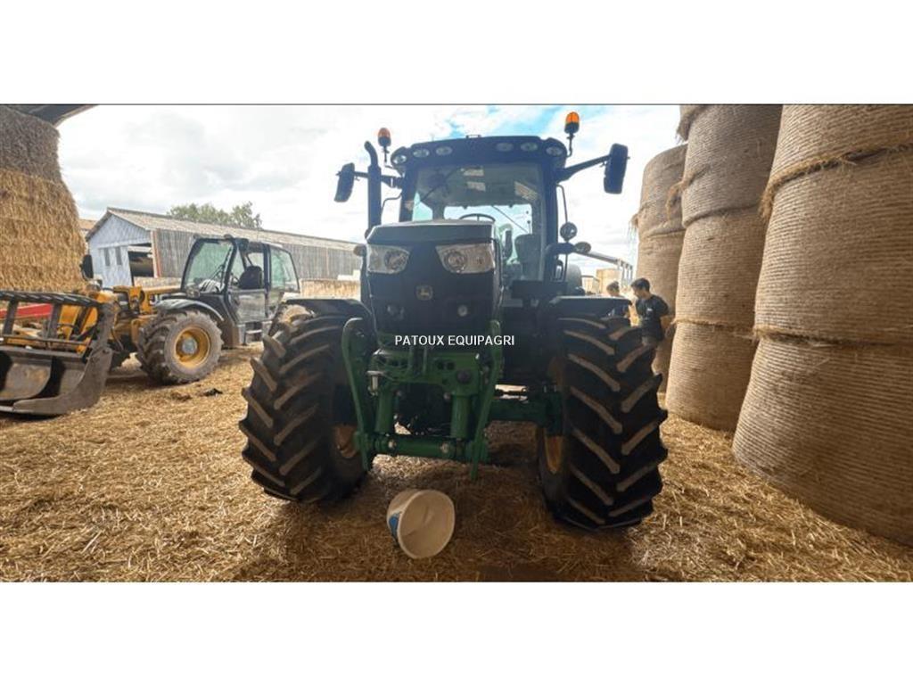 John Deere 6130R Traktori